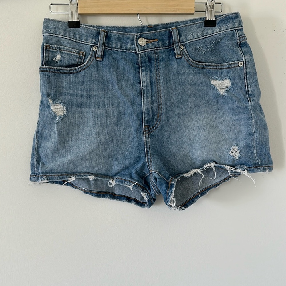 Uniqlo Shorts 29 Inch